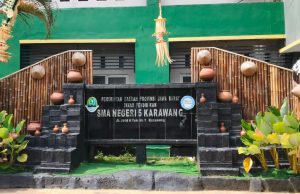 SPMB Sekolah Maung Dimulai, SMAN 5 Karawang Siapkan 384 Kuota Siswa Baru Spmb sekolah maung