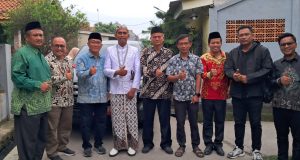 Mobil dinas kemenag karawang