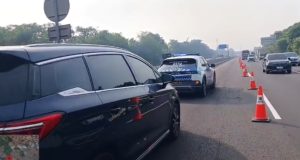 Urai Kepadatan saat Libur Panjang, Contraflow Diterapkan di Tol Japek KM 55 hingga KM 65 Contraflow km 55 tol japek