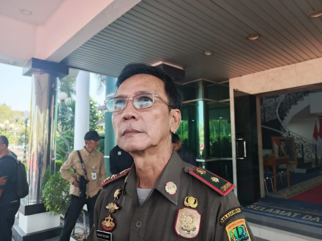 IMG-20260608-WA0014 Satpol pp karawang pesta gay ditutup sementara