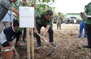 Hari Lingkungan Hidup, Pemkab Karawang Gandeng Swasta Percepat Target Zero Sampah Hari lingkungan hidup karawang