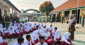 SDN Palumbonsari IV Karawang Kembangkan Budaya Literasi lewat Program Serasi Program serasih sdn palumbonsari karawang