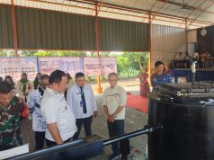 Saat Wabup Karawang Terpukau Lihat Siswa SMK PGRI Telagasari Sulap Sampah Jadi BBM Alternatif Wabup karawang dan smk telagasari
