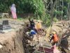 Puluhan Makam di Karawang Longsor Akibat Proyek Pengendali Banjir BBWS Citarum Makam longsor karawang