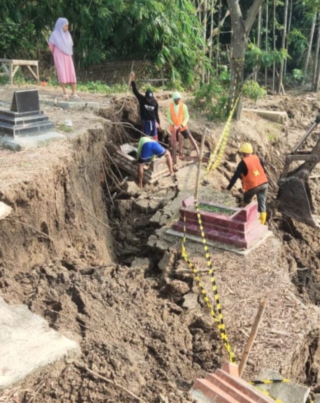 IMG_20260611_152515 Makam longsor karawang