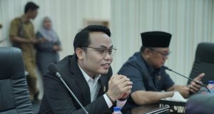 DPRD Karawang Apresiasi Program LKS Gratis, Dinilai Ringankan Beban Orang Tua Lks gratis dprd karawang