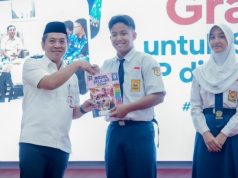 Bupati Karawang Gratiskan LKS SD-SMP, Orang Tua Tak Perlu Resah Bayar Mahal Lagi Karawang gratiskan lks