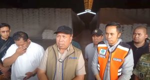 Direktur Operasional Bulog Tegaskan Tanggung Jawab Penuh Atasi Hama di Gudang Beras Karawang Direktur operasional bulog karawang