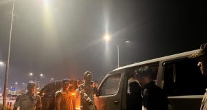 Murkanya Bupati Aep Pergoki Warga Buang Sampah di Pinggir Jalan Karawang Bupati aep sampah karawang