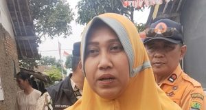 Warga kekeringan karawang