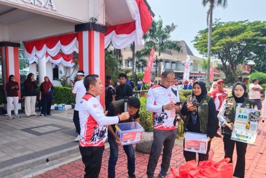Bupati karawang donasi ntt