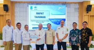 Kinerja Moncer, Perumdam Tirta Tarum Setor Dividen Rp 9,49 Miliar ke Pemkab Karawang Perumdam tarum karawang