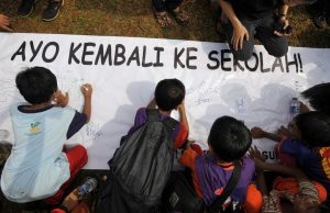 3 Ribu Lebih Anak Putus Sekolah di Karawang Dapat Bantuan Beasiswa PKBM Anak putus sekolah di karawang