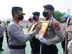 Dua personel polresta karawang dipecat