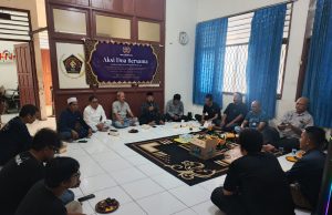 PWI Karawang Gelar Doa Bersama untuk 5 Jurnalis yang Hilang di Selat Sunda Doa bersama pwi karawang