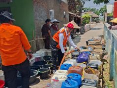 Kekeringan di Karawang Kian Parah, Baznas Hadir Kirim Air Bersih Baznas kekeringan di karawang