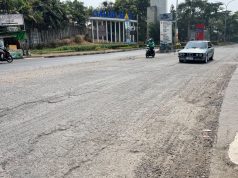 Perbaikan Jalan Rp6,5 M di Galuh Mas Karawang Ramai Dikeluhkan, Warga: Lelet, Debunya Bikin Sesak Perbaikan jalan galuh mas karawang