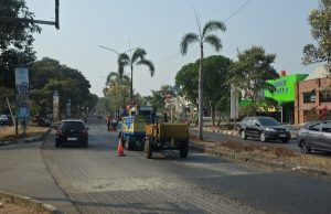 Perbaikan Jalan Rp6,5 M di Galuh Mas Ramai Dikritik, DPUPR Karawang Minta Maaf: Alat dari Kontraktor Sering Trouble Dpupr karawang jalan galuh mas