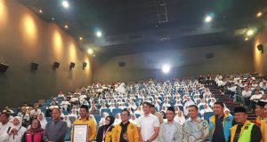 BB Tour & Travel Karawang Raih Rekor MURI, Sosialisasikan Manasik Lewat Film di Bioskop Bb tour travel karawang raih rekor muri